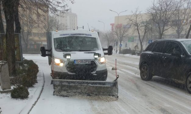Tulcea se pregăteşte de iarnă: Primarul Ştefan Ilie cere un plan pentru mobilizarea imediată a utilajelor private în caz de urgenţă