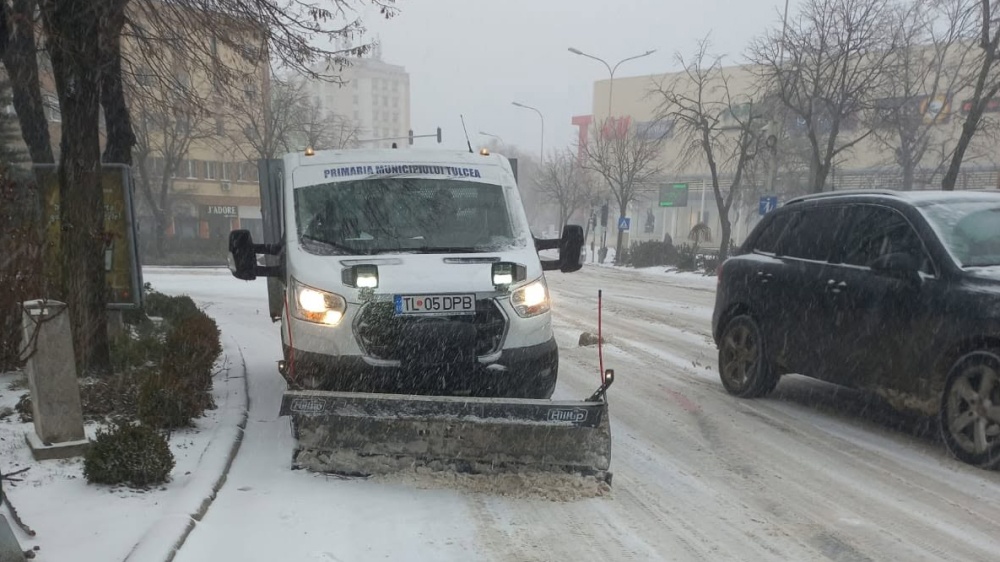 Tulcea se pregăteşte de iarnă: Primarul Ştefan Ilie cere un plan pentru mobilizarea imediată a utilajelor private în caz de urgenţă