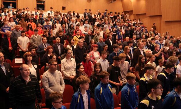 Aproape jumătate de milion de lei pentru campionii tulceni: 170 de sportivi şi antrenori, premiaţi de Consiliul Judeţean pentru performanţele din 2025