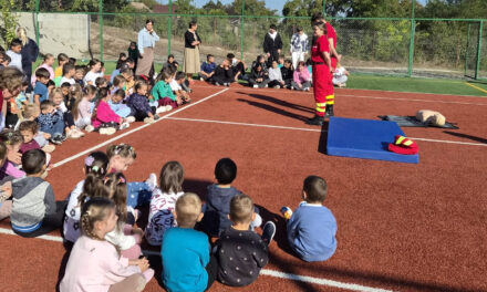 Exerciţiu de alarmare şi evacuare la Şcoala Gimnazială Hamcearca: Elevii şi personalul au exersat intervenţia în caz de cutremur şi incendiu