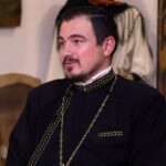 Părintele Alexandru Balaban din Dăeni mobilizează oamenii pentru a aduce Crăciunul în casele a 5.000 de copii
