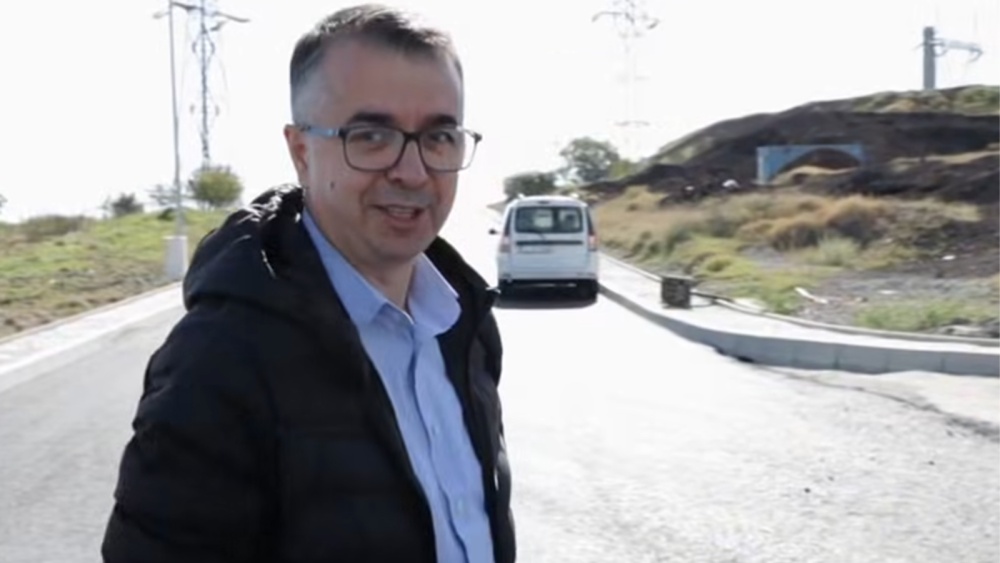 Primarul Ştefan Ilie explică de ce strada Taberei nu a putut fi lăţită pentru două tiruri: „Am respectat regulile de proiectare”